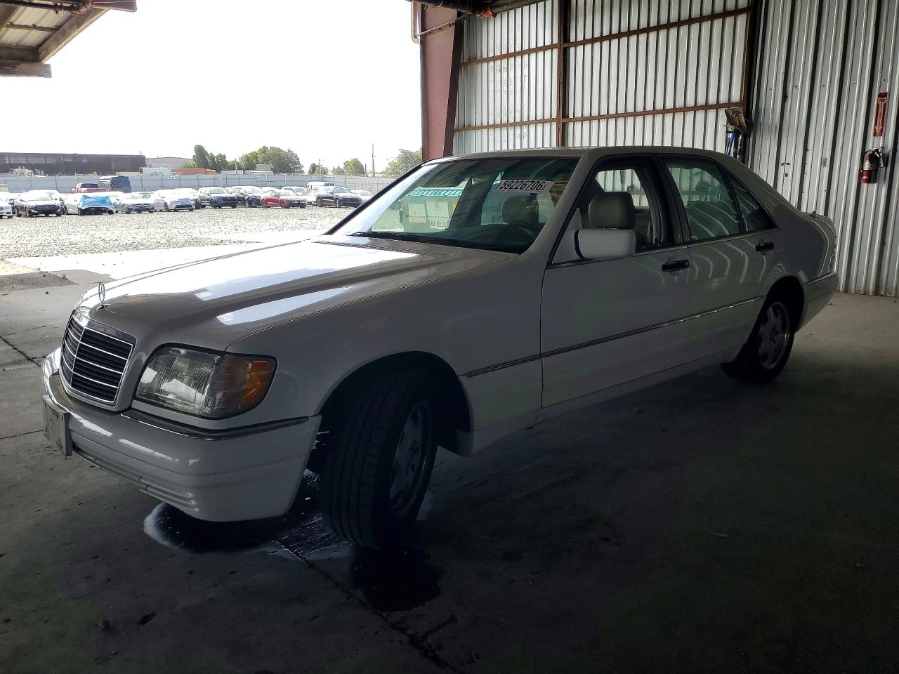 1997 Mercedes-Benz S 320, VIN WDBGA32E4VA328768 — Front end