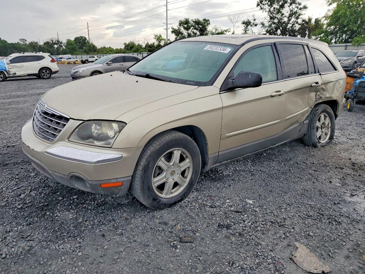 2006 Chrysler Pacifica Touring, VIN 2A4GM68496R639273 — Side