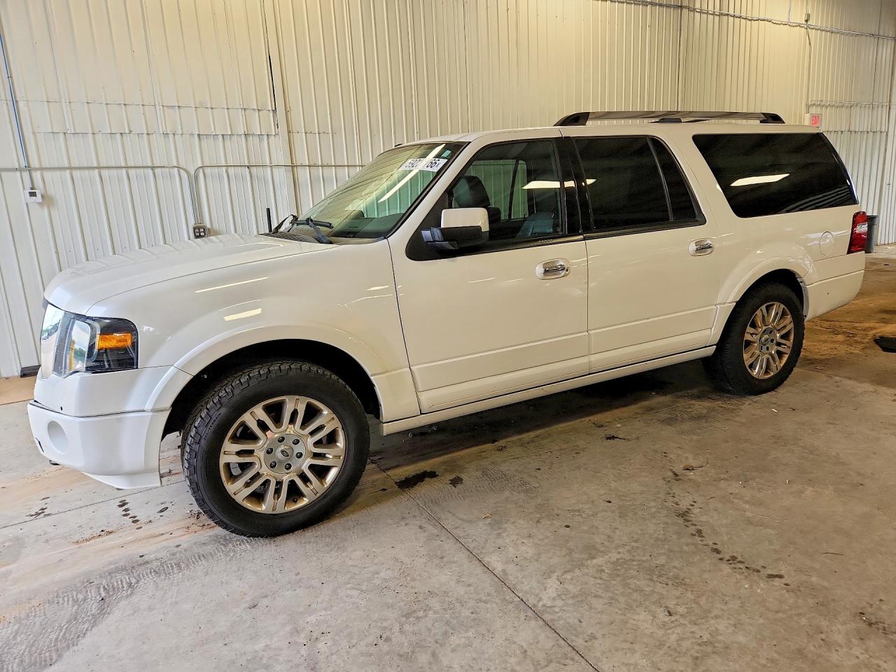 2014 Ford Expedition Max Limited, VIN 1FMJK2A51EEF62953 — Front end