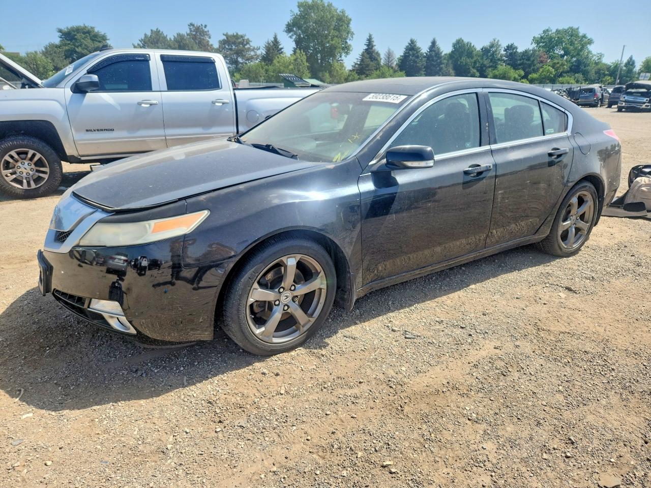 2011 Acura TL, VIN 19UUA9F2XBA001196 — Вандализм