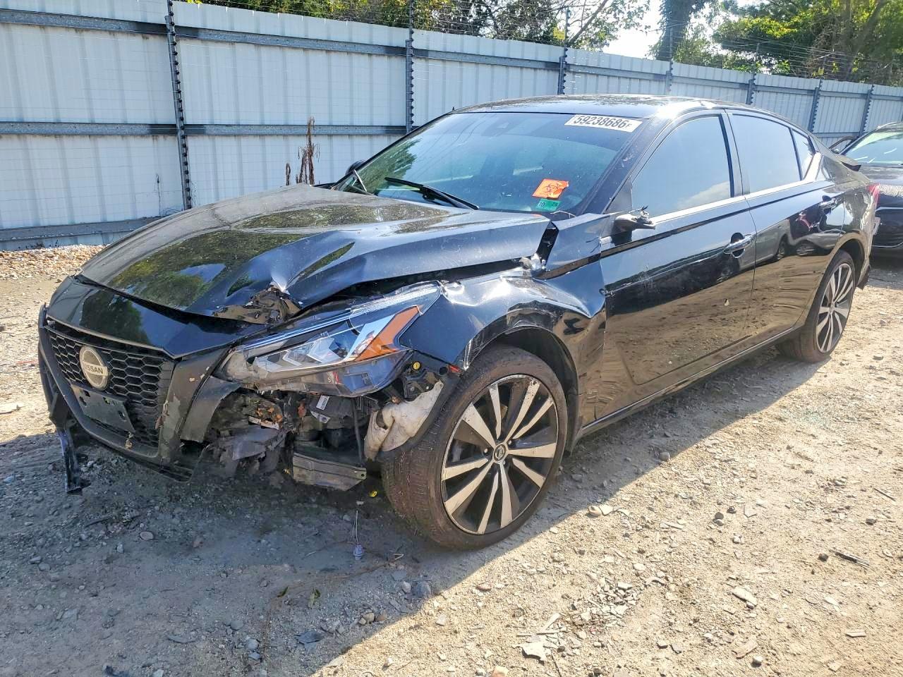 2021 Nissan Altima SR, VIN 1N4BL4CW1MN333913 — Front end