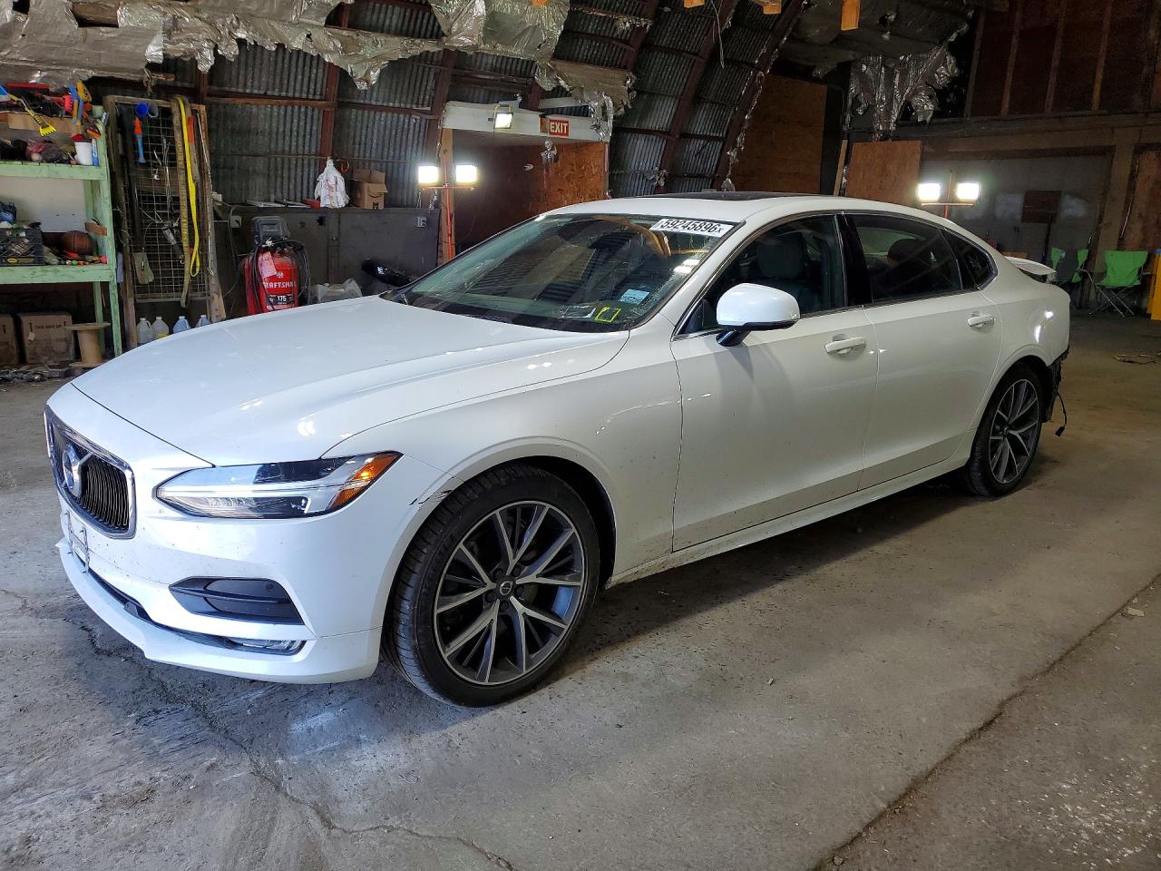 2020 Volvo S90 Momentum, VIN LVYA22MK4LP157914 — Rear end