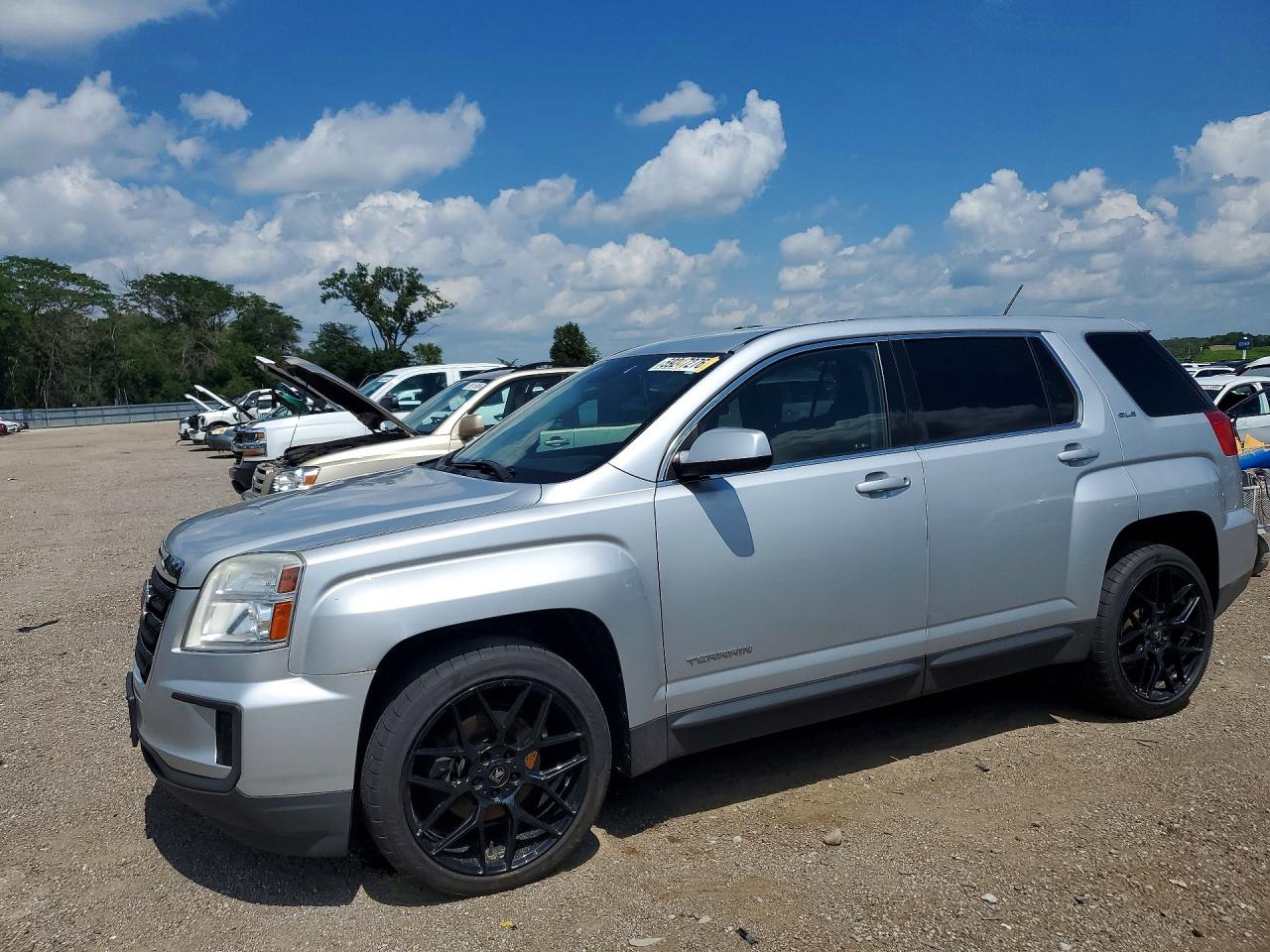 2016 GMC Terrain SLE, VIN 2GKFLSEKXG6177698 — Front end