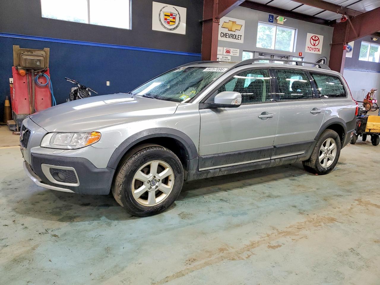 2008 Volvo XC70, VIN YV4BZ982081032877 — Minor dents and scratches