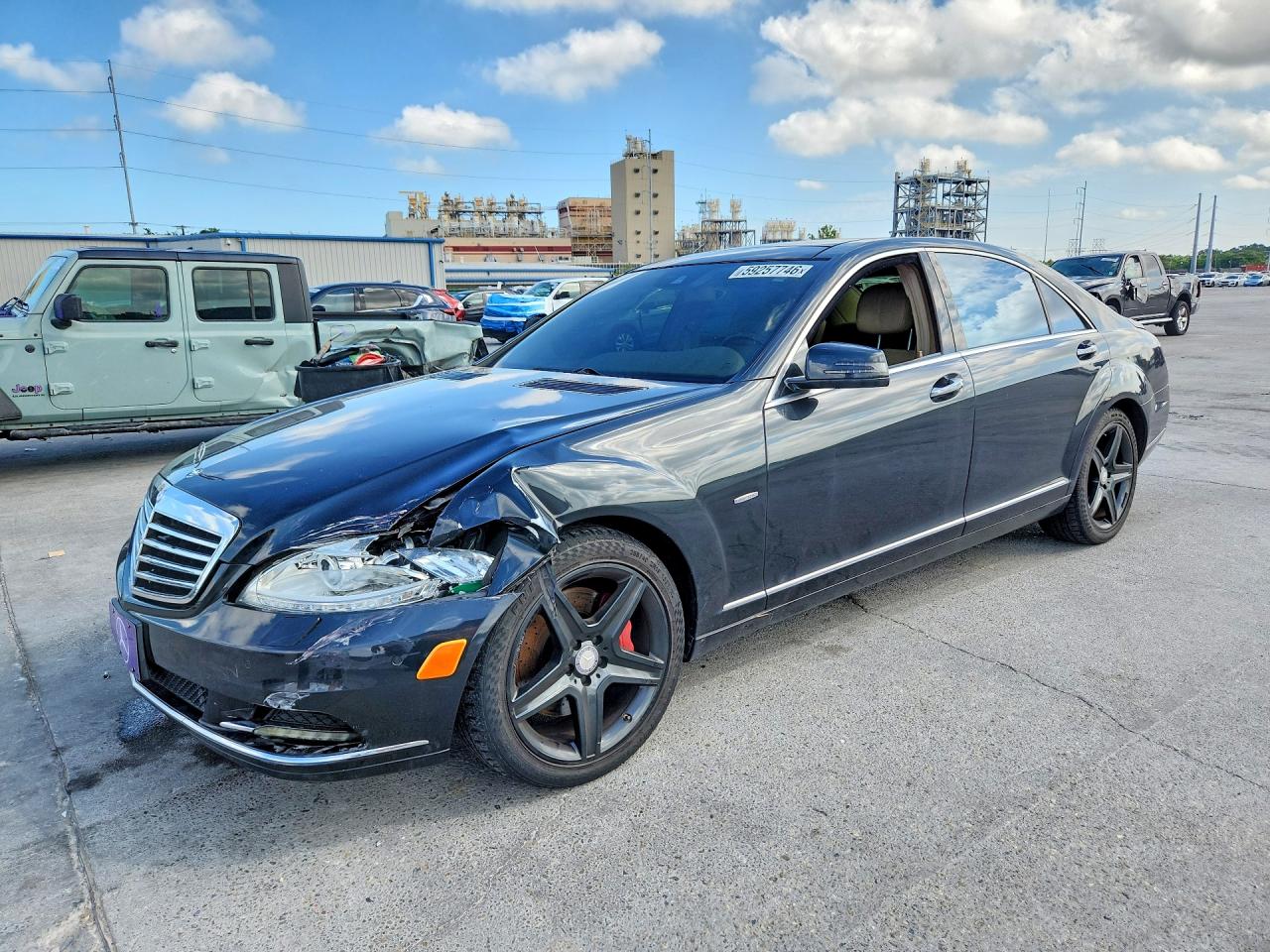 2012 Mercedes-Benz S 550, VIN WDDNG9EB1CA436313 — Front end