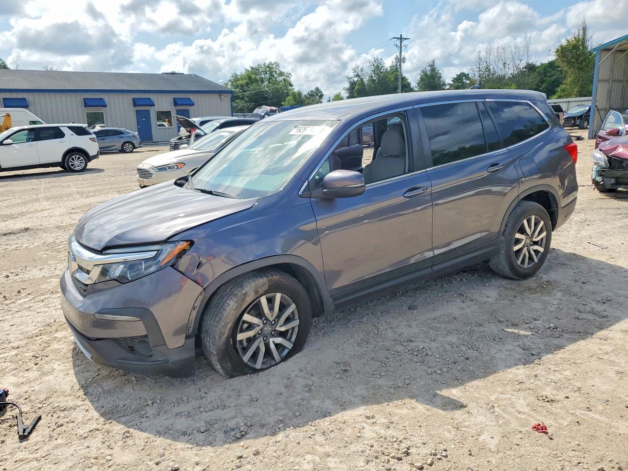 2021 Honda Pilot EX, VIN 5FNYF5H36MB034514 — Side