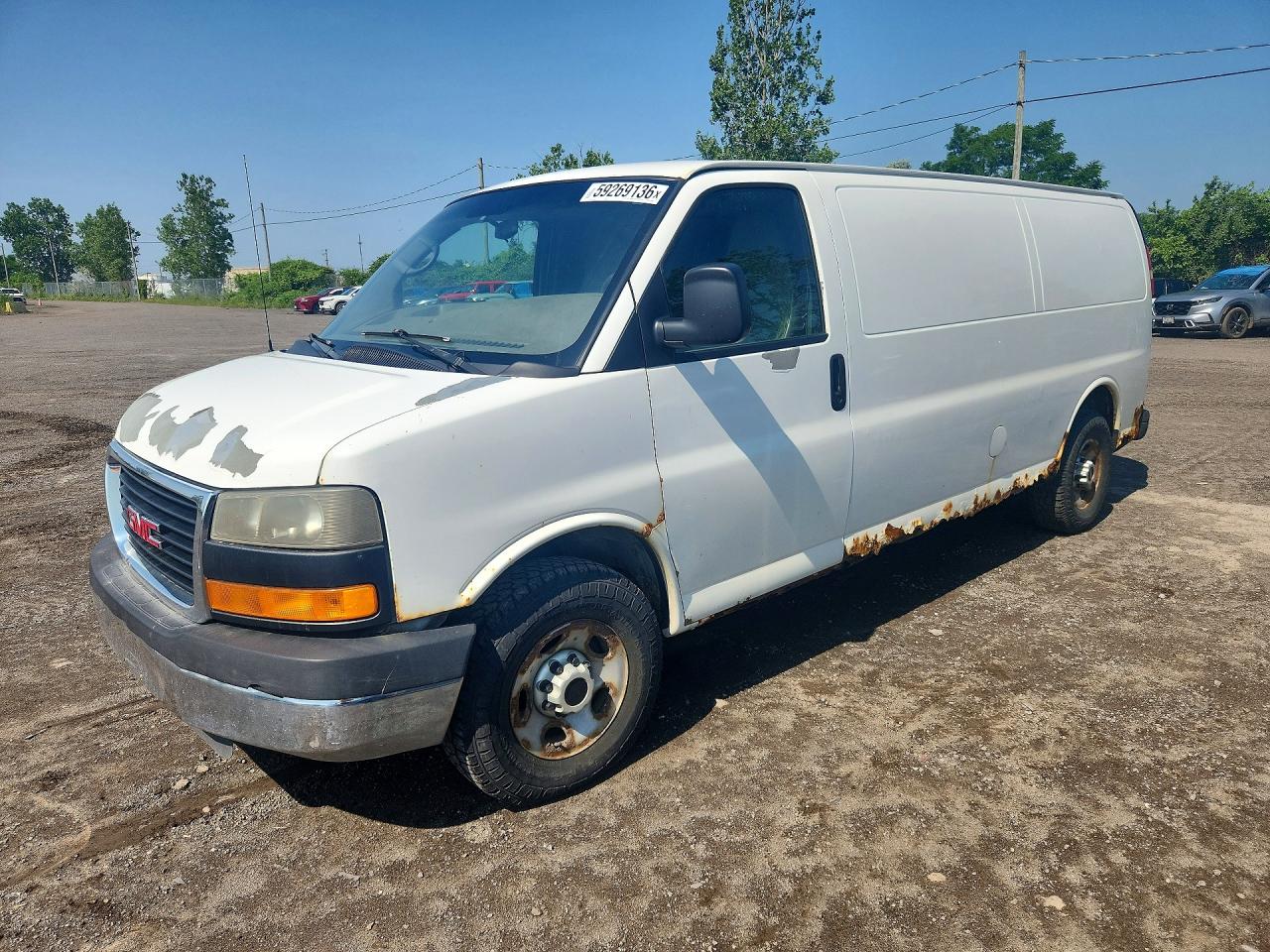 2010 GMC Savana, VIN 1GTZGGBA1A1144380 — Minor dents and scratches