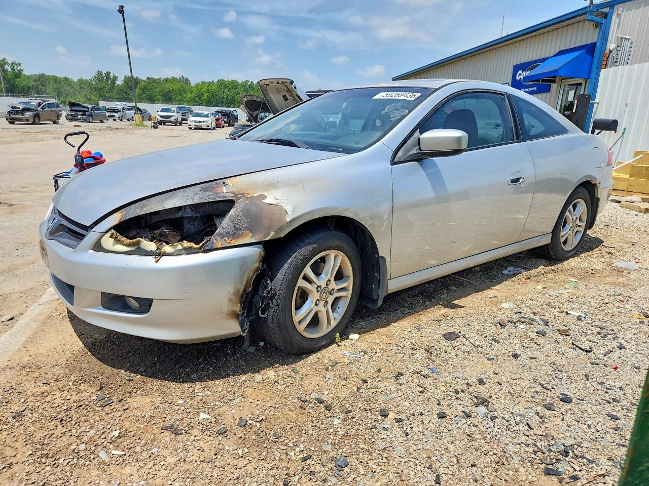 2006 Honda Accord EX-L, VIN 1HGCM72686A021811 — Engine fire