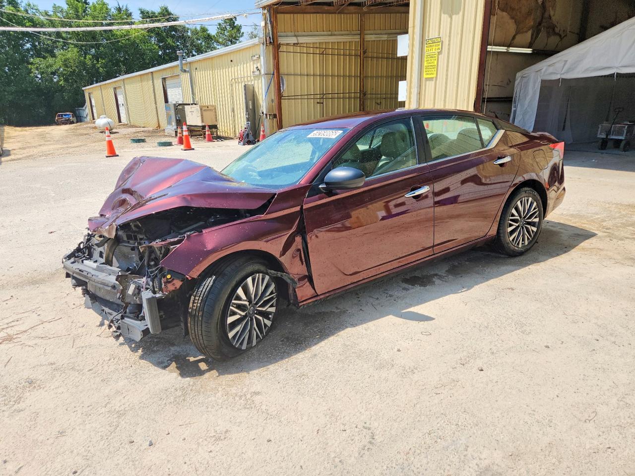 2025 Nissan Altima SV, VIN 1N4BL4DV3SN302228 — Front end