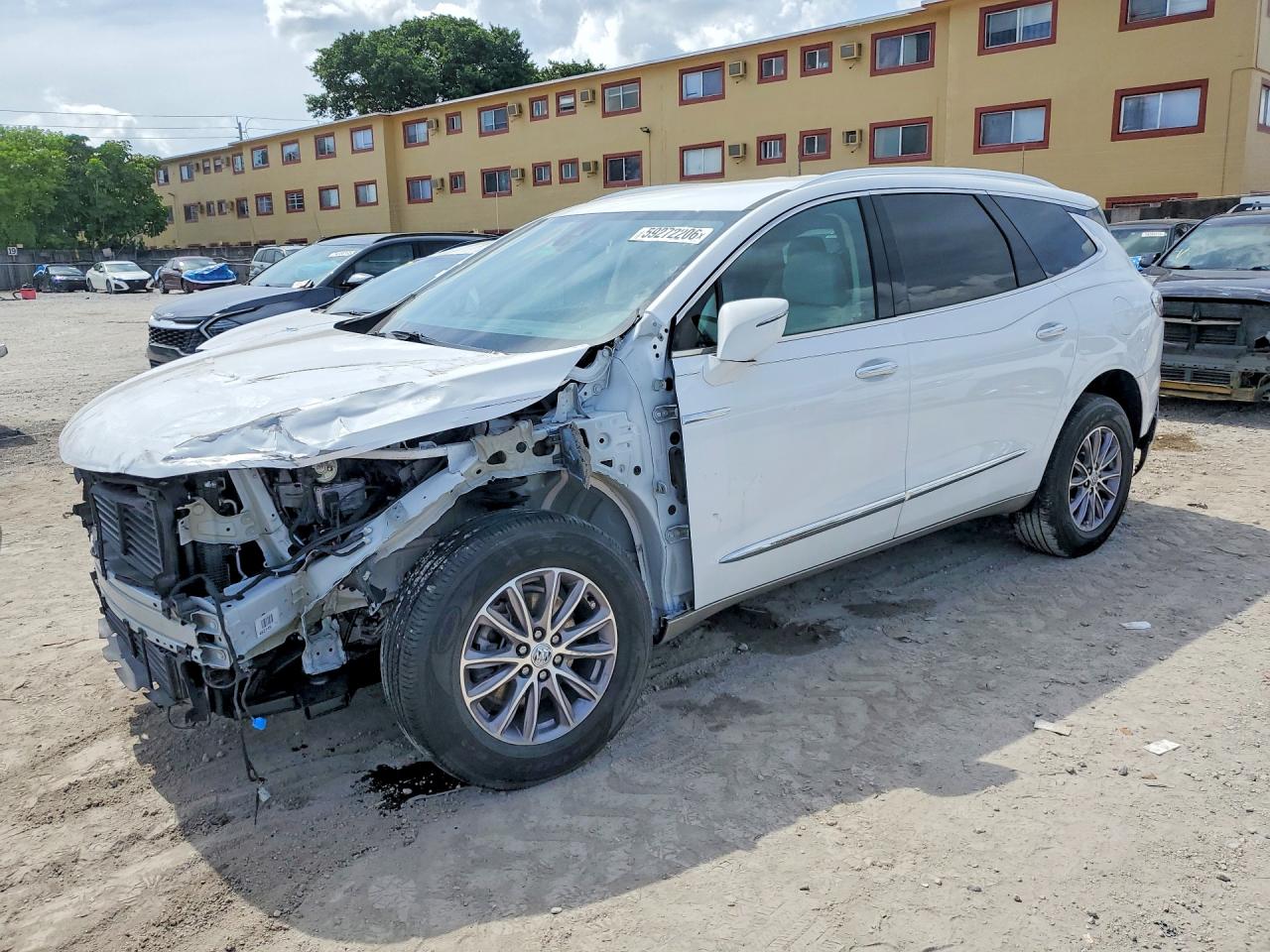 2023 Buick Enclave Essence, VIN 5GAERBKW3PJ162526 — Front end