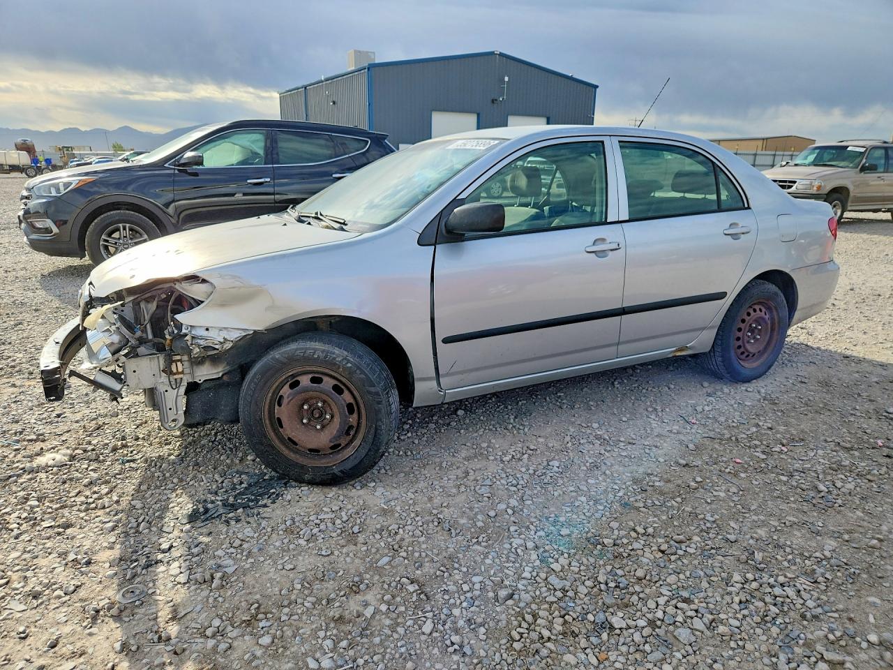 2007 Toyota Corolla CE, VIN JTDBR32E170121557 — Front end