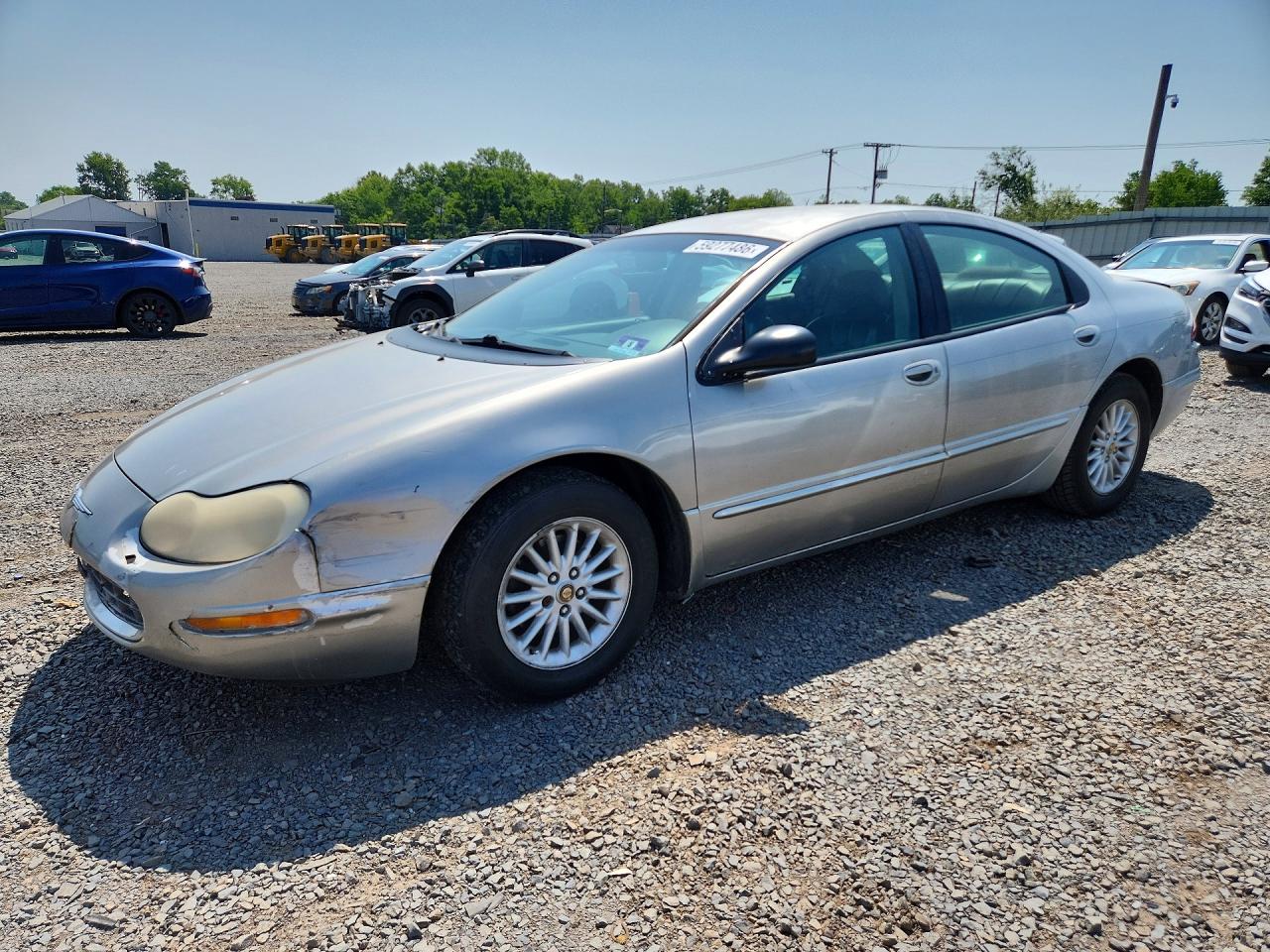 2000 Chrysler Concorde LX, VIN 2C3HD46R7YH425747 — Rear end