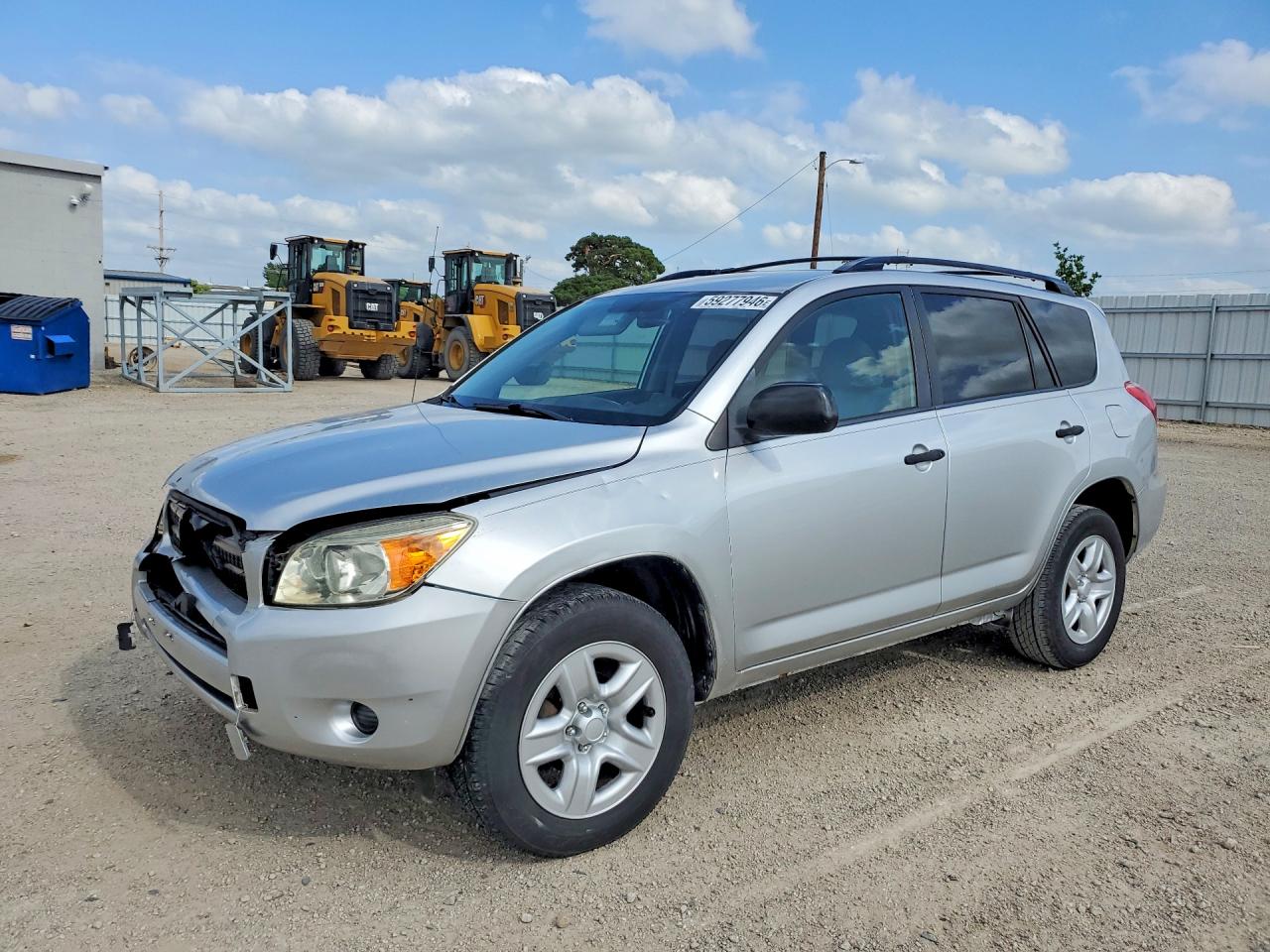 2006 Toyota RAV4, VIN JTMZD33V066020002 — Front end