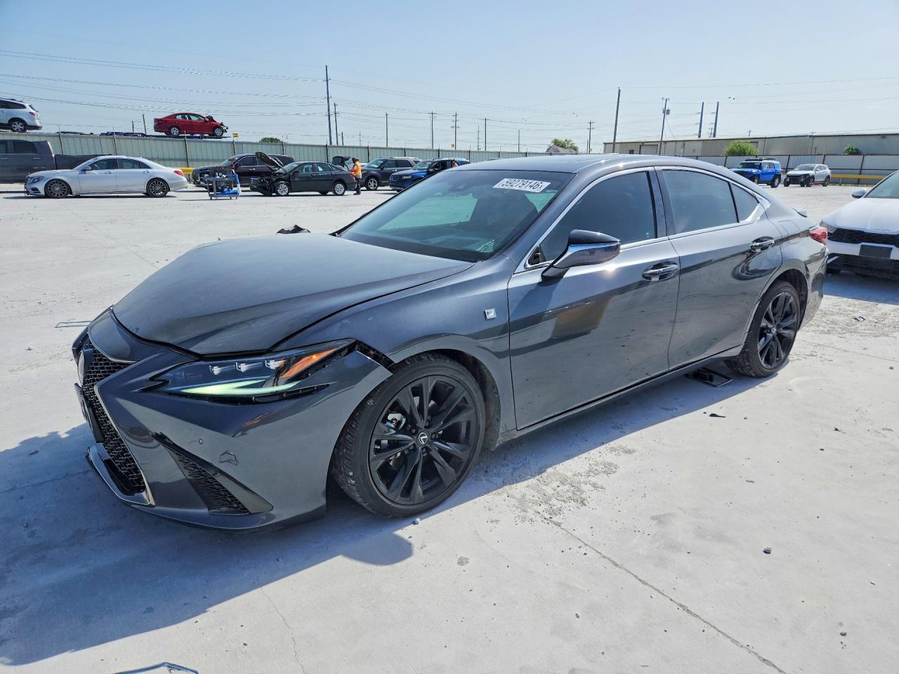 2022 Lexus ES 350 F Sport, VIN 58AJZ1B15NU133301 — Перед