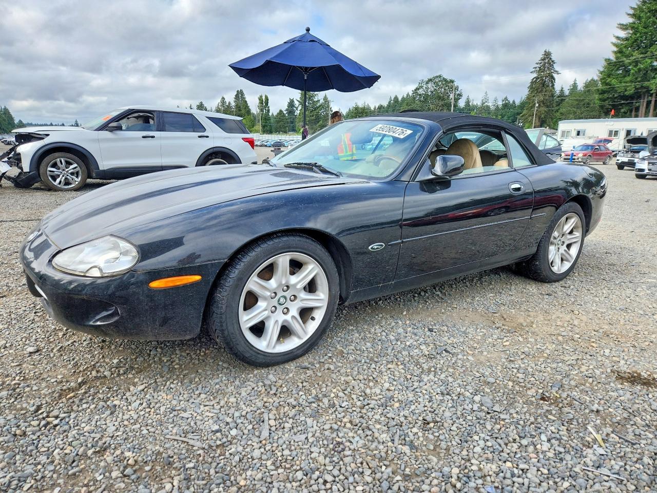 2000 Jaguar XK, VIN SAJJA42CXYNA03622 — Minor dents and scratches
