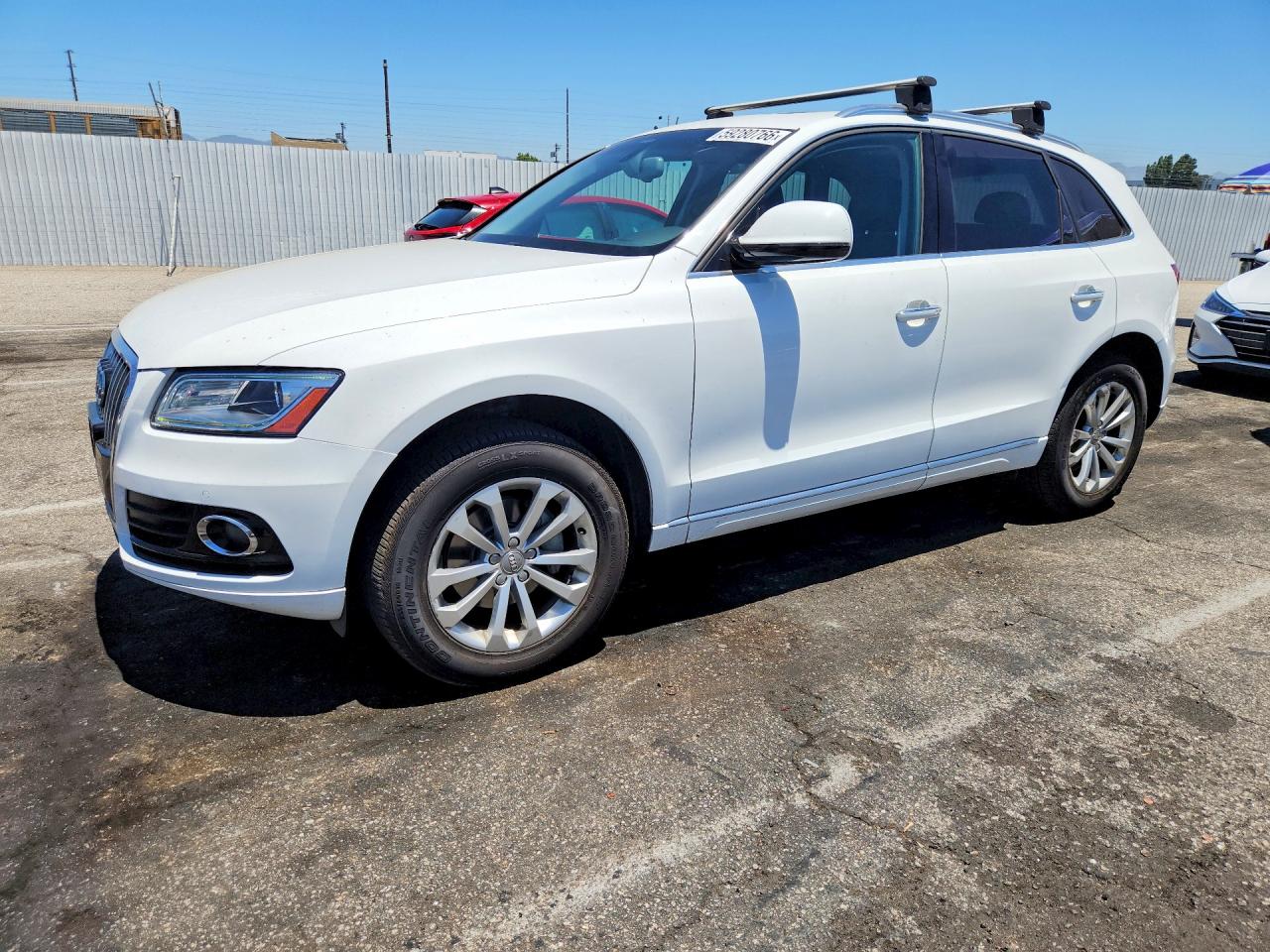 2016 Audi Q5 Premium Plus, VIN WA1L2AFP1GA061888 — Side