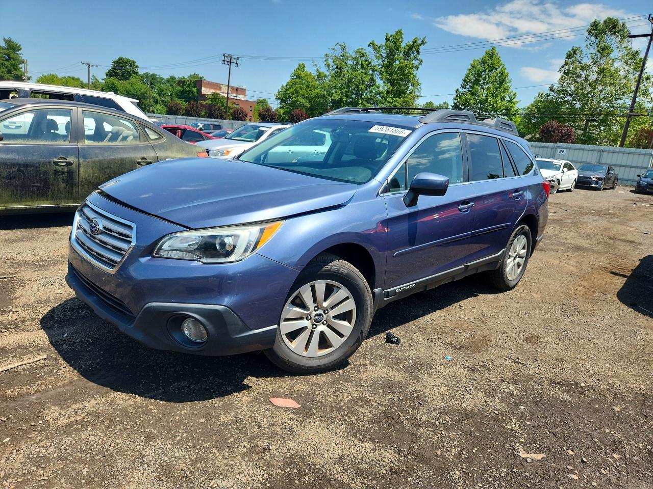 2016 Subaru Outback Premium, VIN 4S4BSAEC9G3303472 — Front end