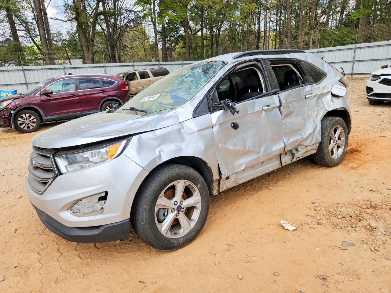 2016 Ford Edge SE, VIN 2FMPK3G97GBC62665 — Перед