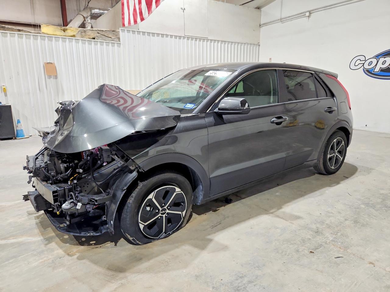 2026 Kia Niro LX, VIN KNDCP3LE5T5320276 — Front end