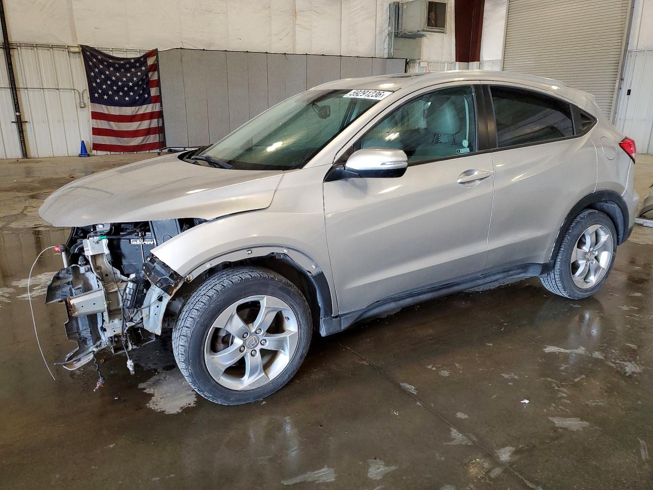 2016 Honda HR-V EX-L, VIN 3CZRU6H73GM726386 — Перед