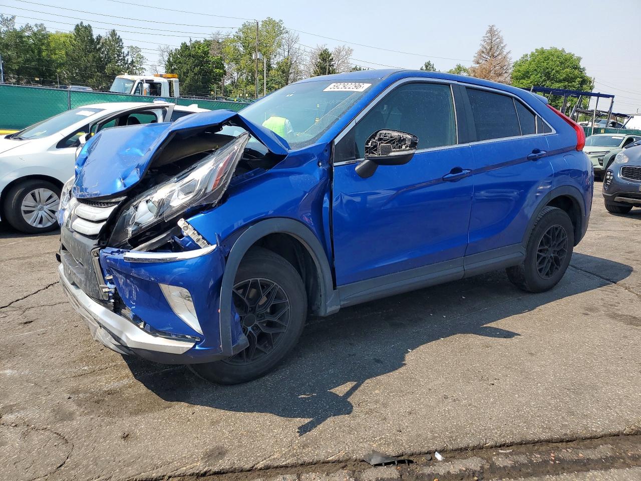 2020 Mitsubishi Eclipse Cross ES, VIN JA4AT3AA4LZ014854 — Перед