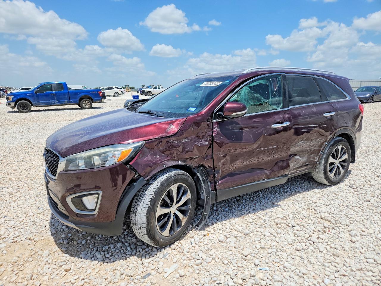 2017 Kia Sorento EX, VIN 5XYPH4A16HG252072 — Side