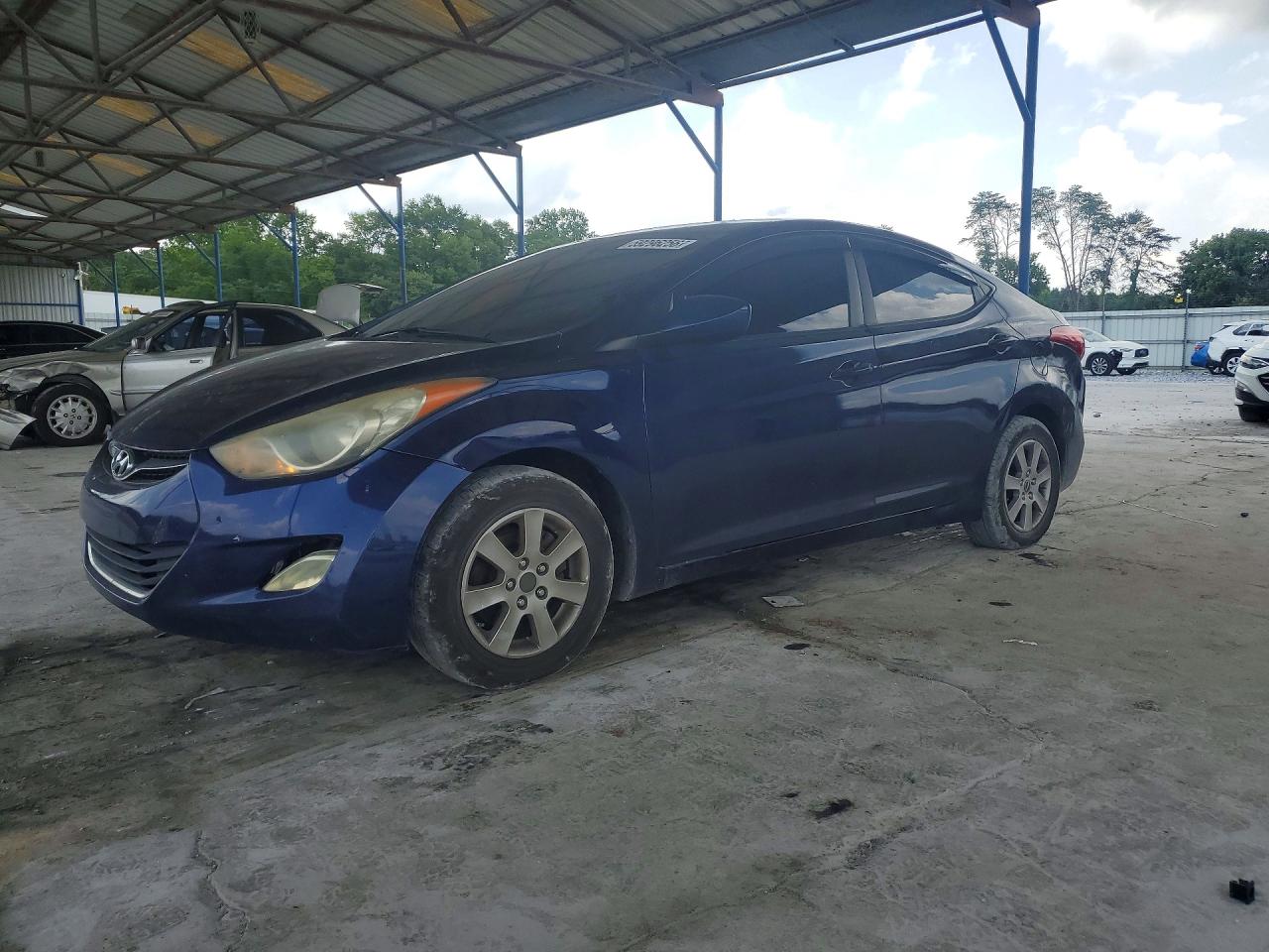 2011 Hyundai Elantra GLS, VIN 5NPDH4AE0BH019049 — Minor dents and scratches
