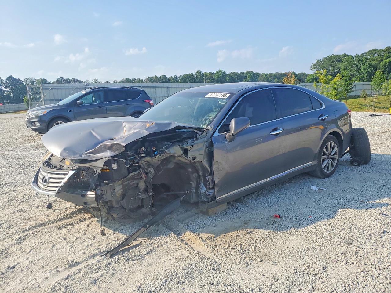 2012 Lexus ES 330, VIN JTHBK1EG1C2481818 — Перед