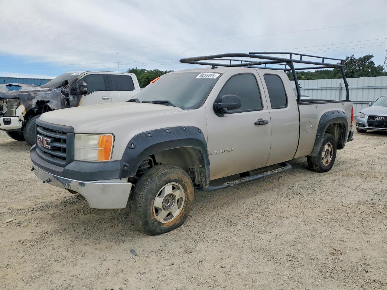 2008 GMC Sierra 1500 SLE1, VIN 1GTEC19J38Z223395 — Пожар в салоне