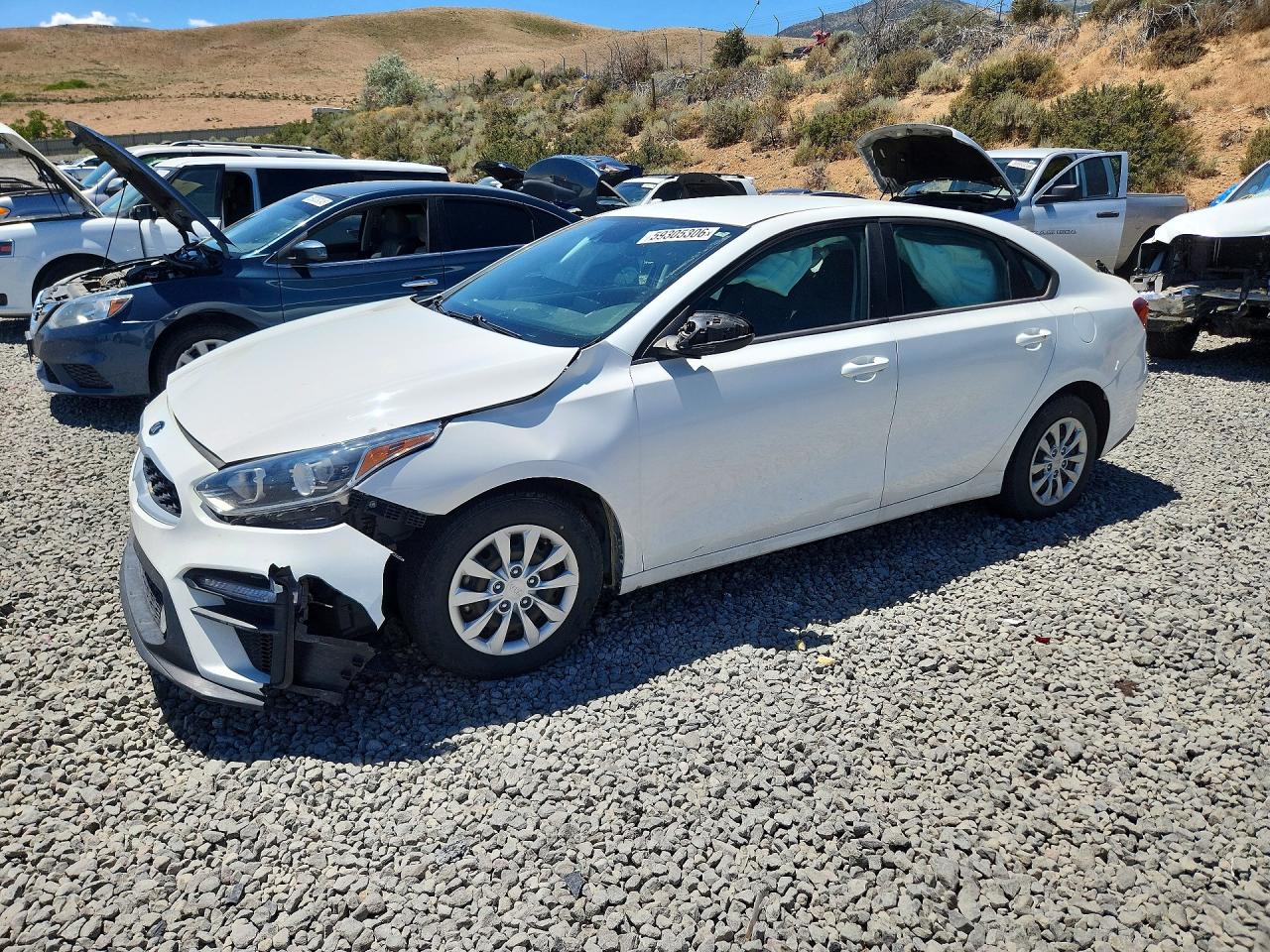 2021 Kia Forte LXS, VIN 3KPF24AD3ME370269 — Front end