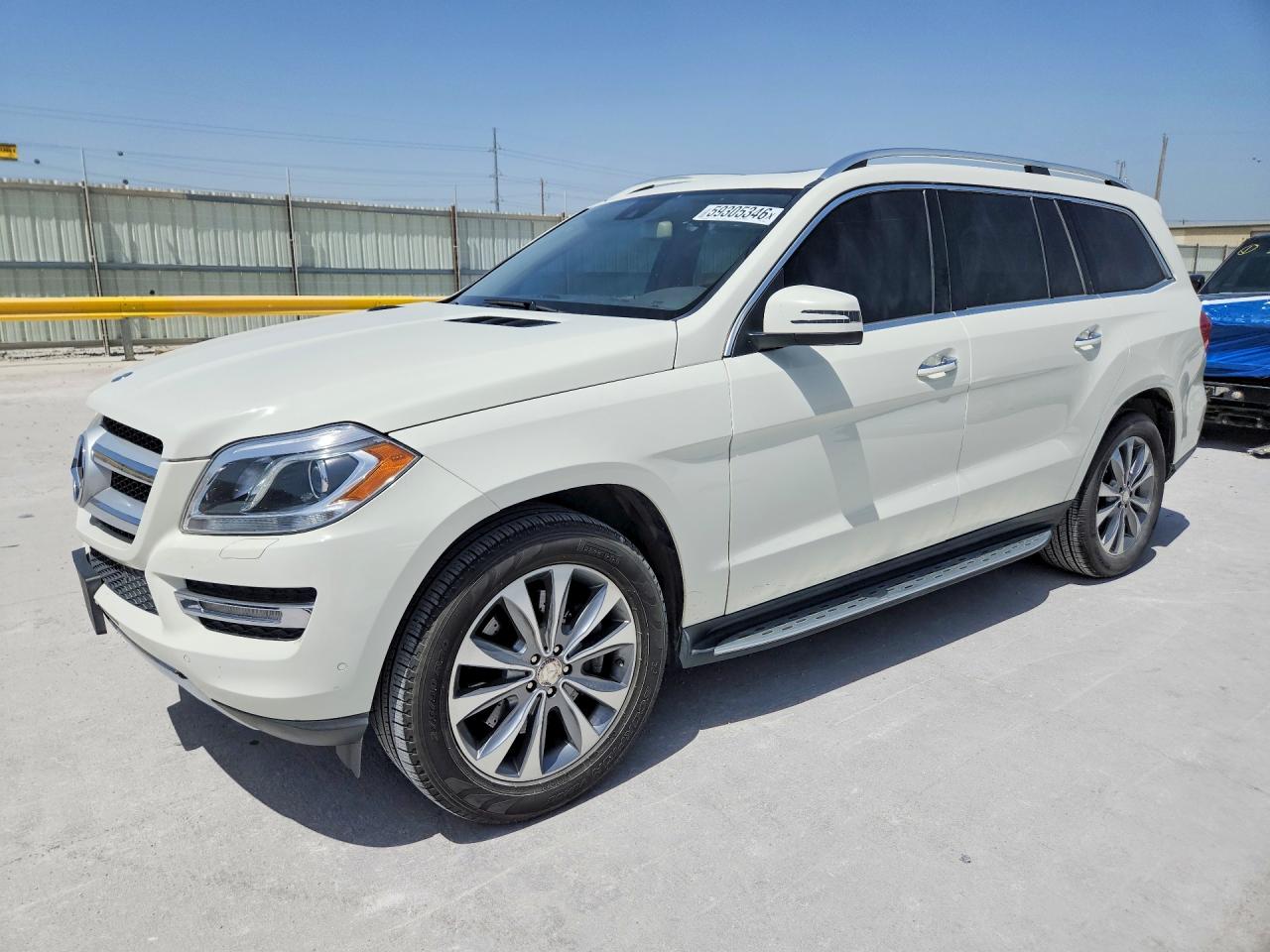 2013 Mercedes-Benz GL 450, VIN 4JGDF7CE9DA128281 — Normal wear
