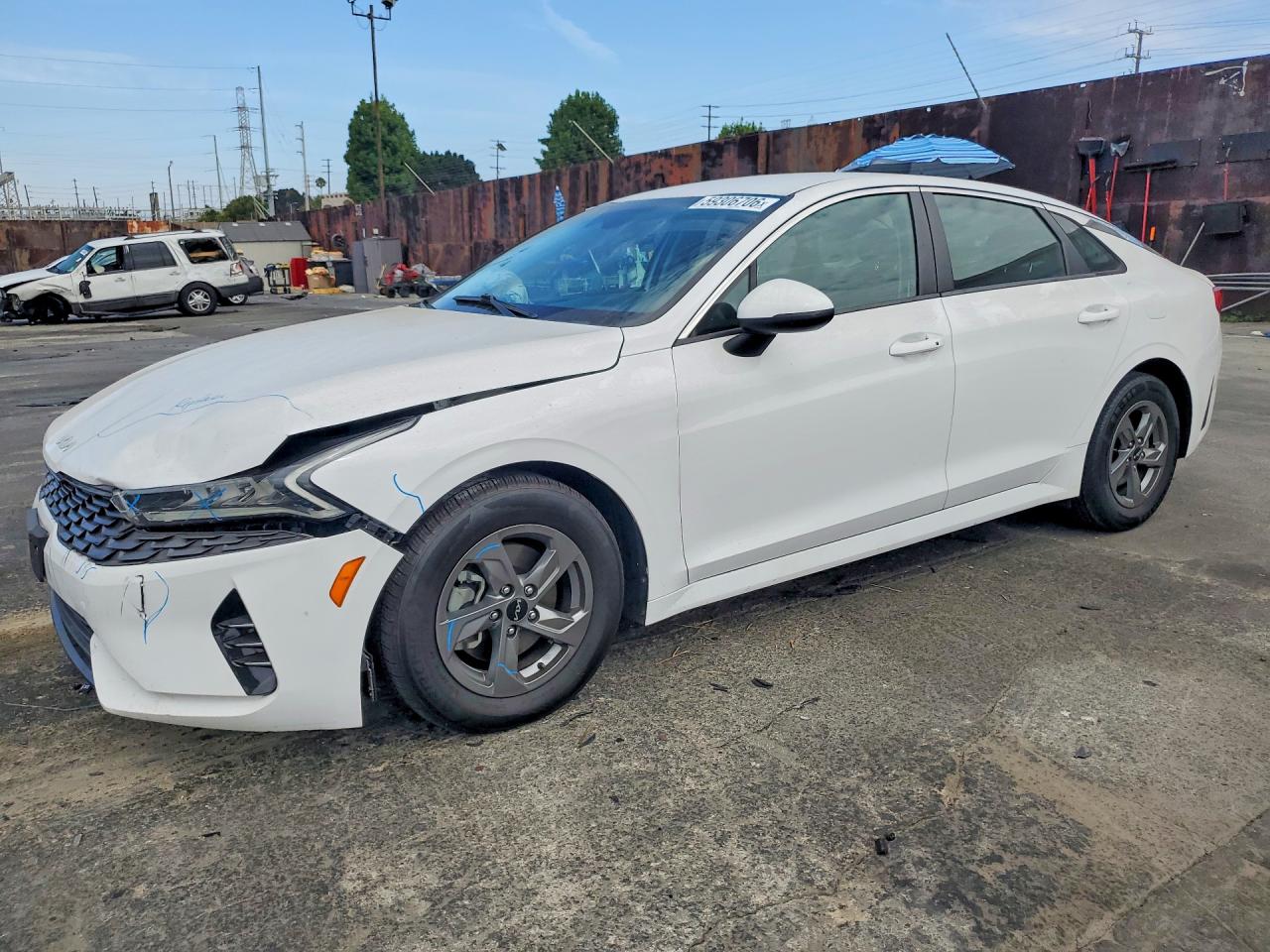 2022 Kia K5 LXS, VIN 5XXG14J23NG152217 — Front end