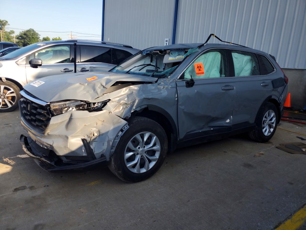 2023 Honda CR-V LX, VIN 7FARS4H23PE018765 — Опрокидывание