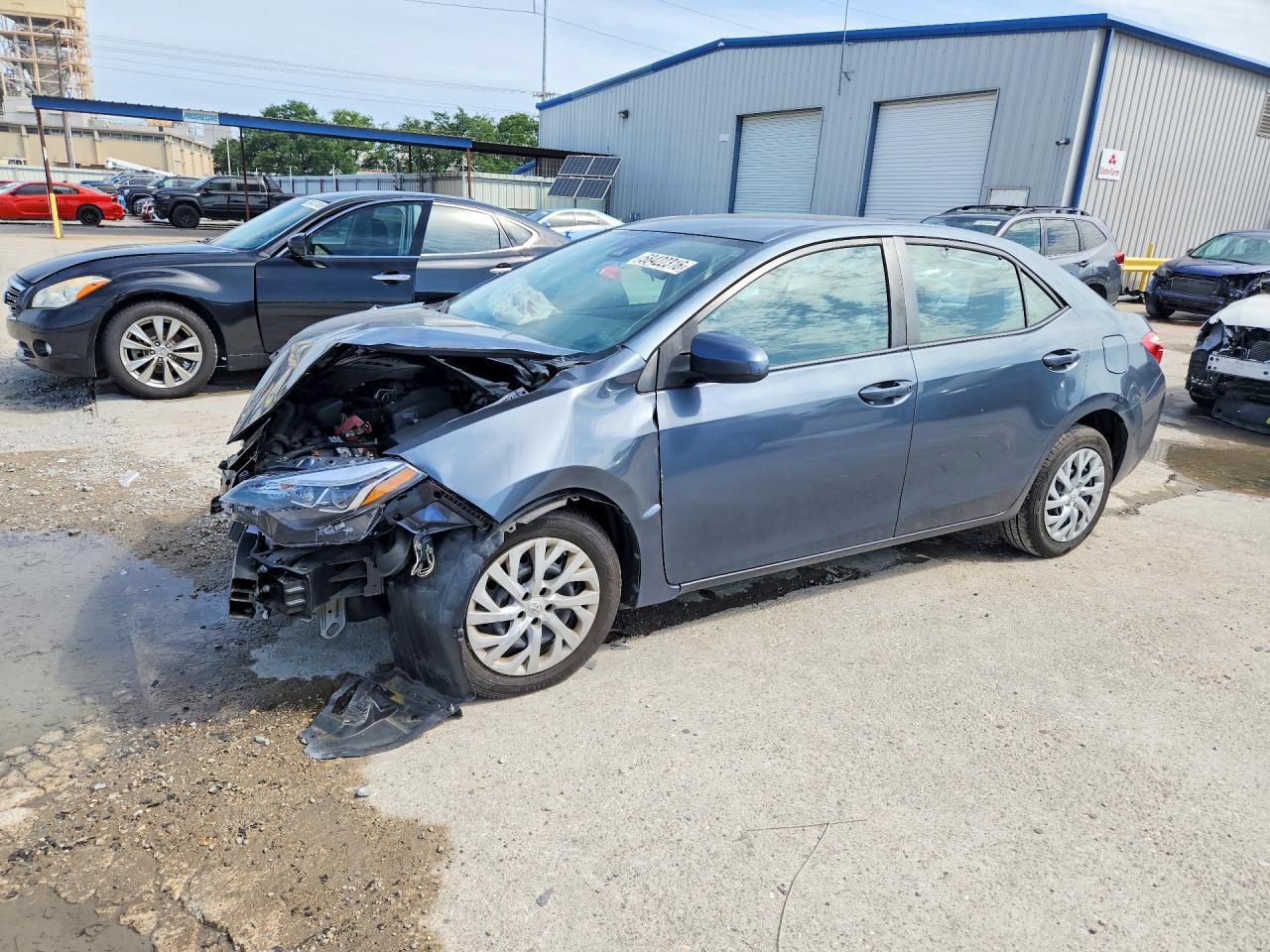 2017 Toyota Corolla LE, VIN 5YFBURHE1HP707627 — Front end