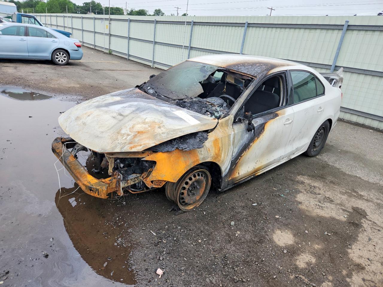 2014 Volkswagen Jetta S, VIN 3VW2K7AJ9EM225747 — Engine fire