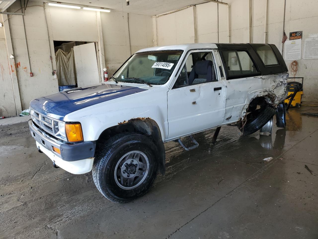 1986 Toyota 4Runner, VIN JT4RN62D6G0004026 — Side