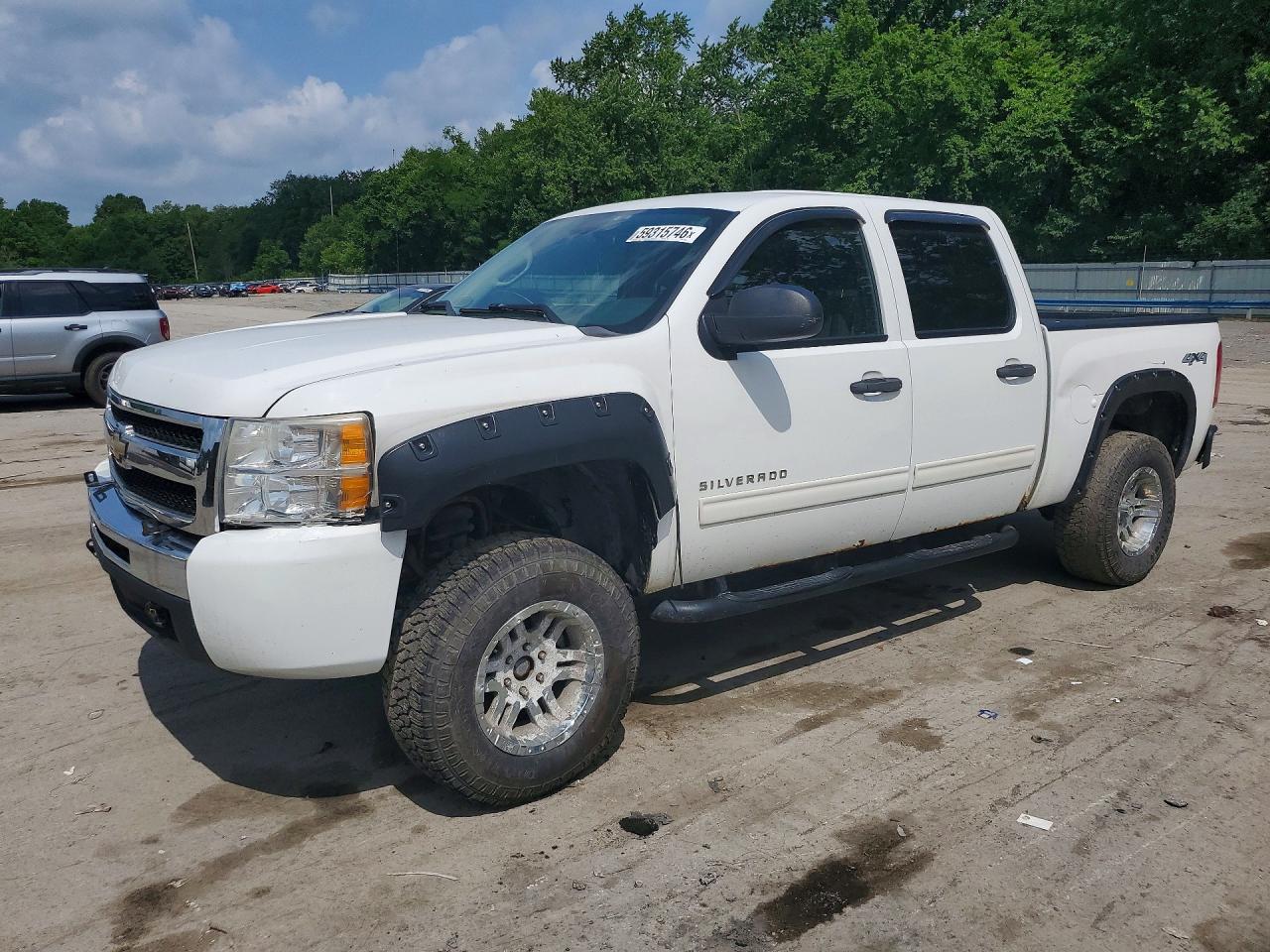 2010 Chevrolet Silverado 1500 LT, VIN 3GCRKSE3XAG149884 — Frame damage