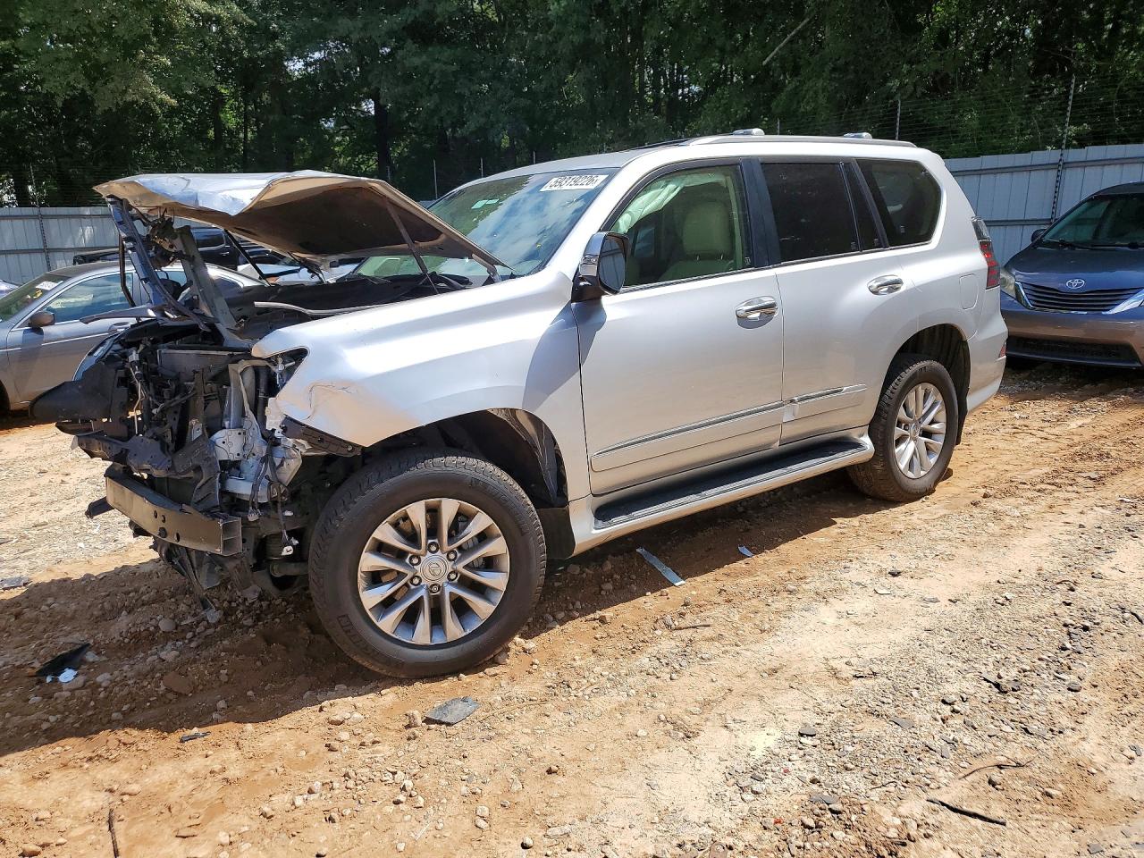 2016 Lexus GX 460, VIN JTJBM7FX0G5143051 — Front end
