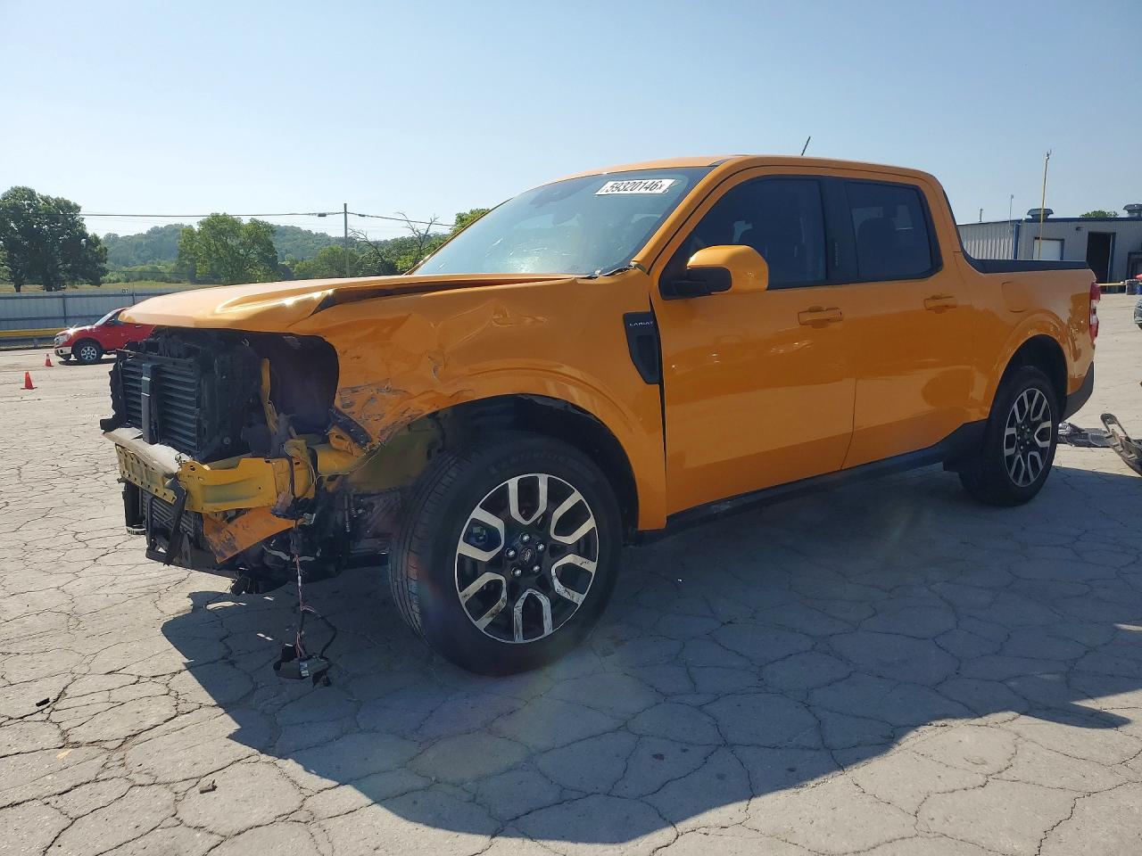 2022 Ford Maverick XLT, VIN 3FTTW8F99NRA05608 — Front end