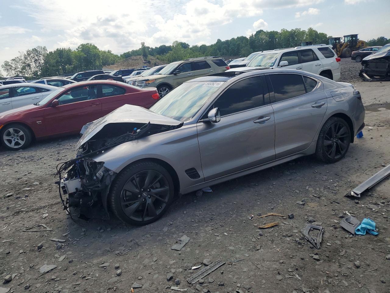 2022 Genesis G70 3.3T, VIN KMTG54TE6NU095650 — Front end