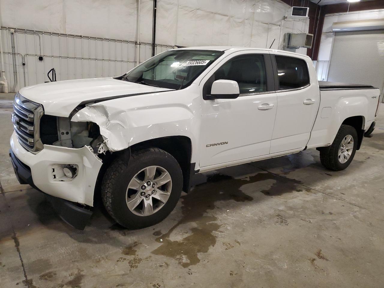 2017 GMC Canyon 4WD SLE, VIN 1GTG6CEN6H1255082 — Front end