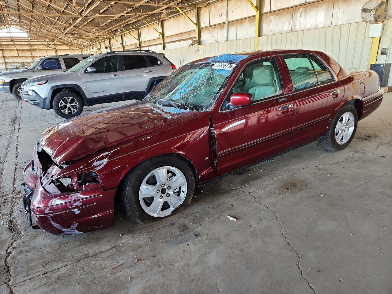 2011 Ford Crown Victoria LX, VIN 2FABP7EVXBX139340 — Front end