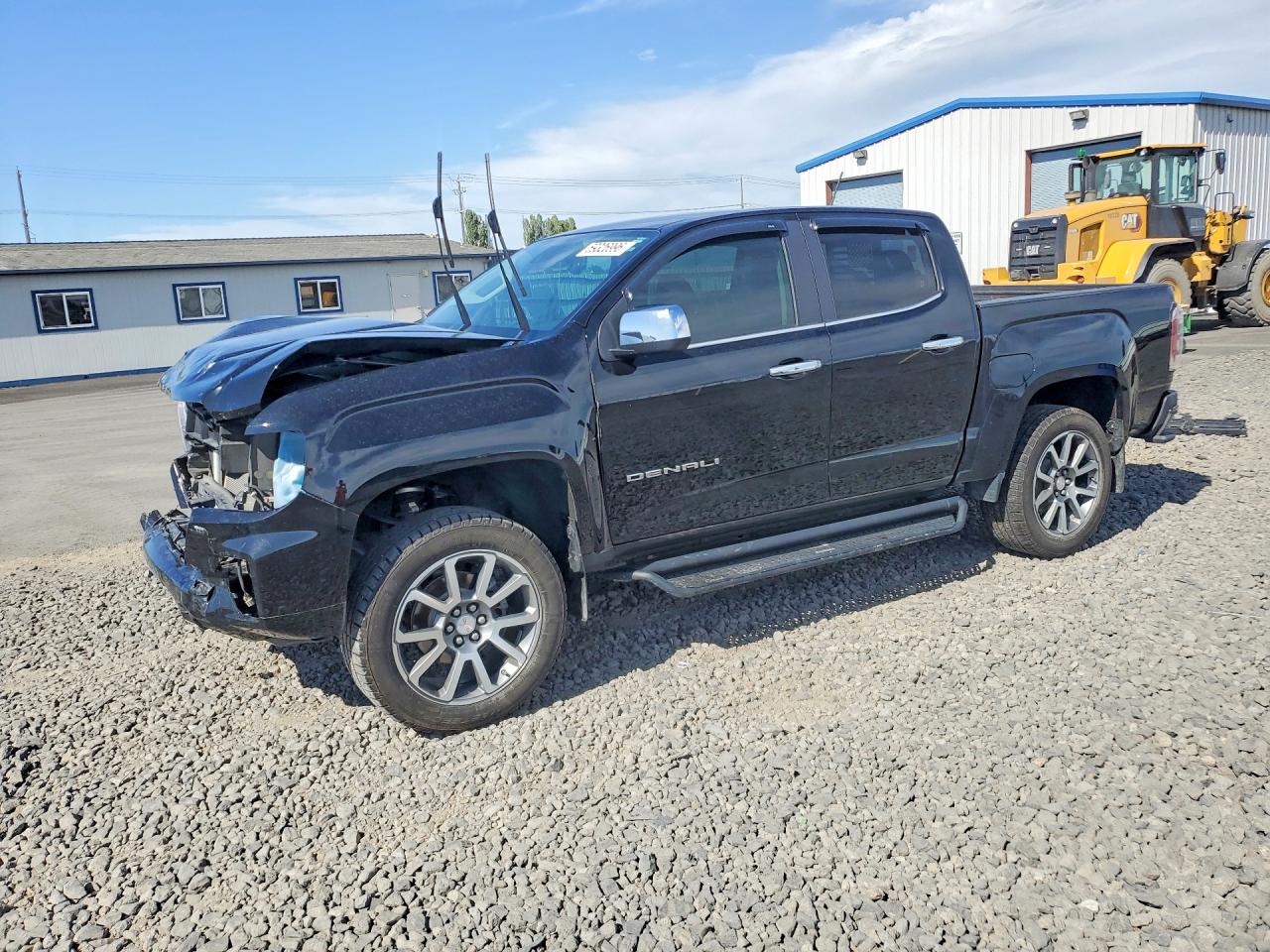 2021 GMC Canyon 4WD Denali, VIN 1GTG6EEN2M1162775 — Перед