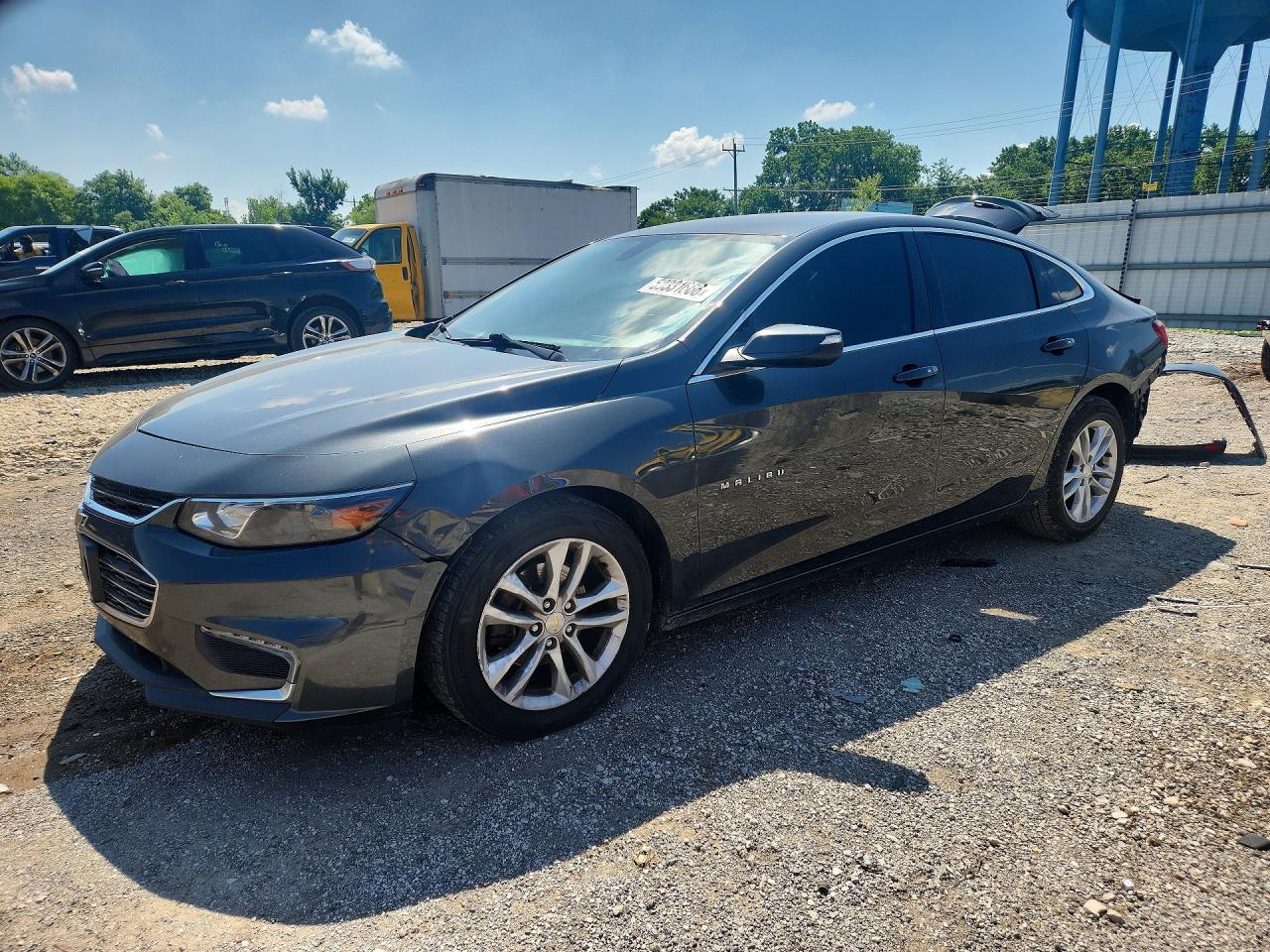 2018 Chevrolet Malibu LT, VIN 1G1ZD5ST0JF255464 — Rear end