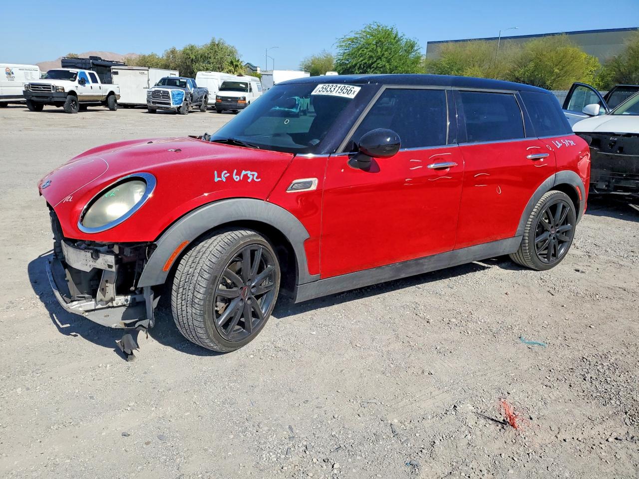 2016 MINI Clubman, VIN WMWLN5C57G2B35140 — Front end