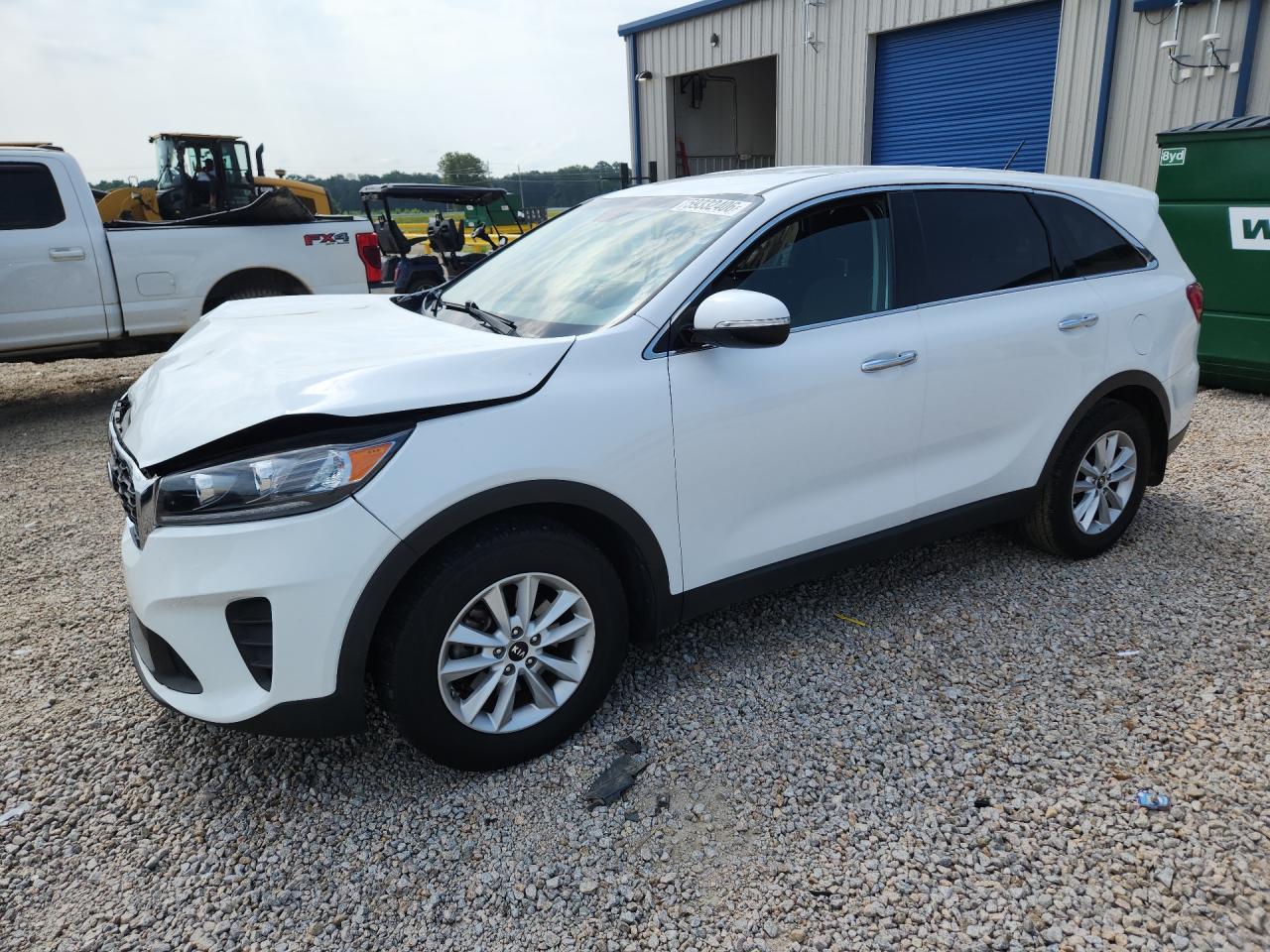 2019 Kia Sorento LX, VIN 5XYPG4A34KG560160 — Front end