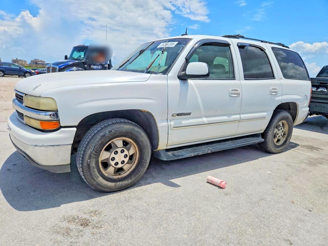 2002 Chevrolet Tahoe LT, VIN 1GNEC13Z82R325160 — Water / flood