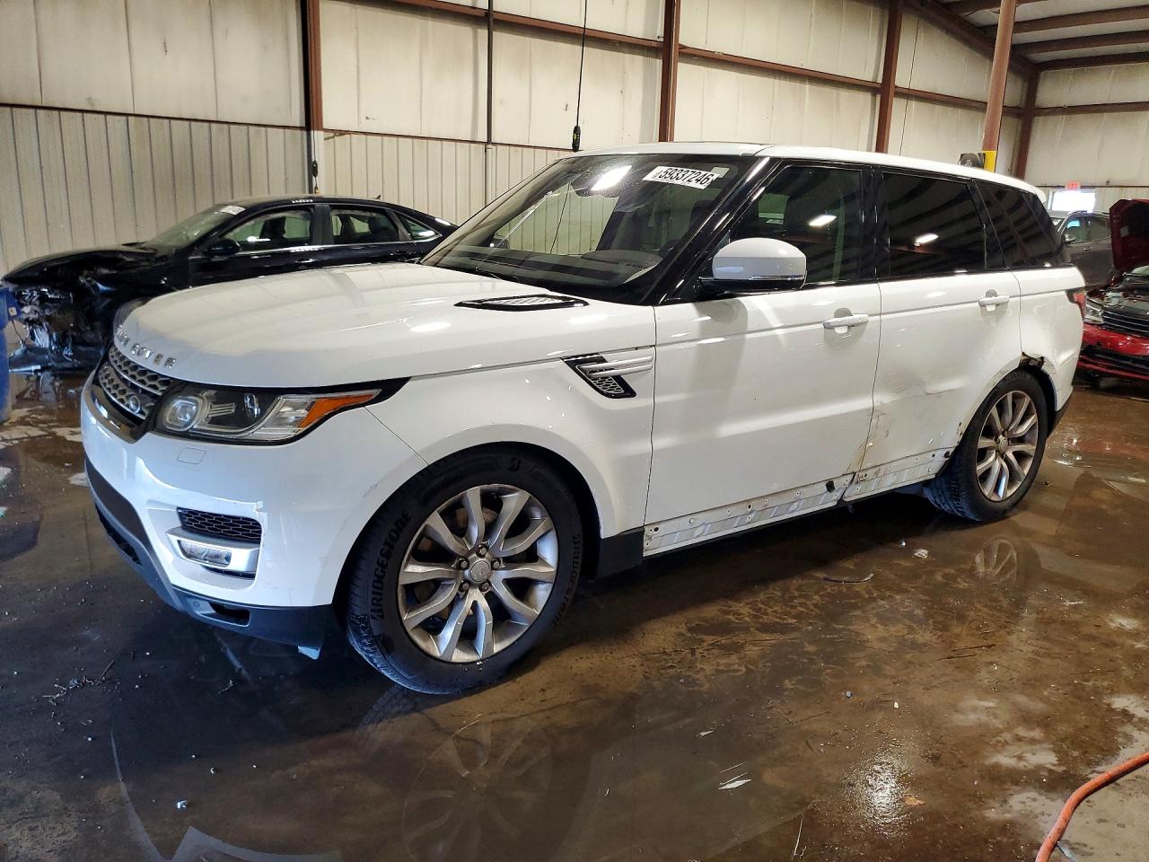 2017 Land Rover Range Rover Sport HSE, VIN SALWR2FK1HA669302 — Side