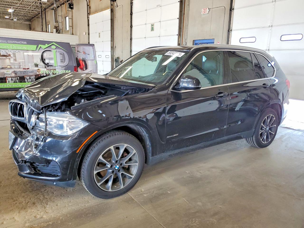 2017 BMW X5 xDrive35i, VIN 5UXKR0C36H0V80966 — Front end
