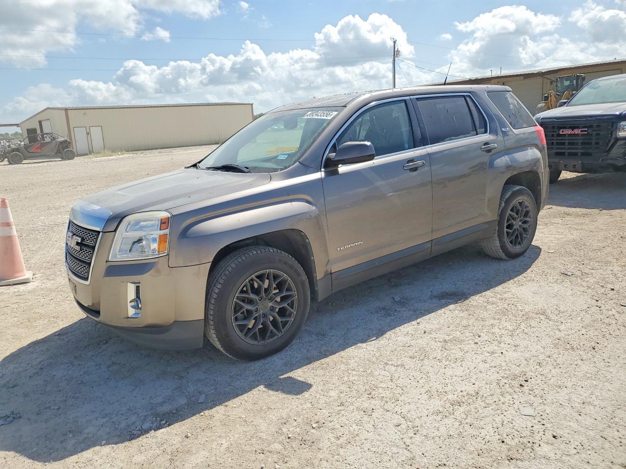 2011 GMC Terrain SLE-1, VIN 2CTALMEC7B6305547 — Side